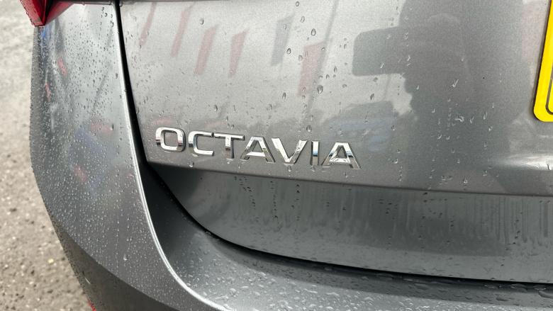 Skoda Octavia 2.0 TDI SE Technology 5dr DSG Diesel Estate